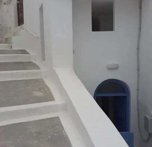 Unique Small Stonehouse At Thira Holiday home Megalochori (Santorini)