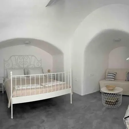 Сasa de vacaciones Unique Small Stonehouse At Thira *