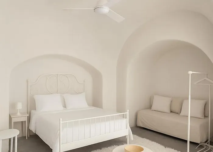 Unique Small Stonehouse At Thira * 梅加洛克里