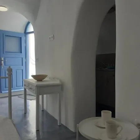 Nyaraló Unique Small Stonehouse At Thira