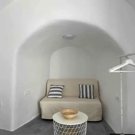 Unique Small Stonehouse At Thira